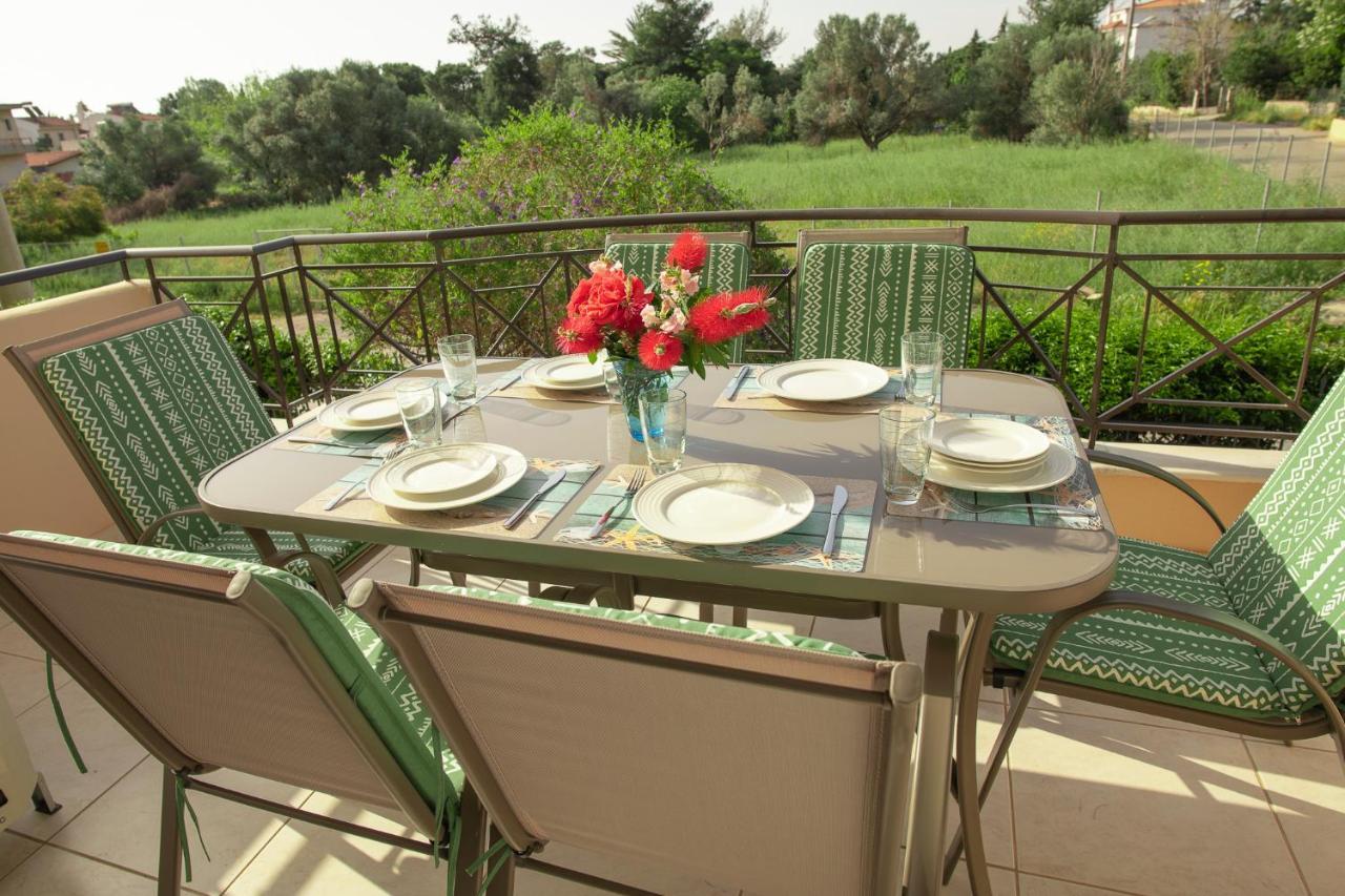 Helios: Charming Beach Home Next To Crystal Waters เนอามากรี ภายนอก รูปภาพ